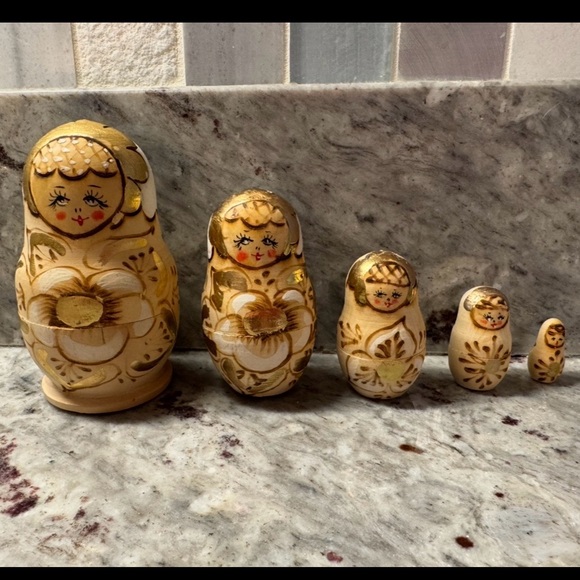Handcrafted Russian Nesting Dolls - Cream and Gold - Picture 3 of 7